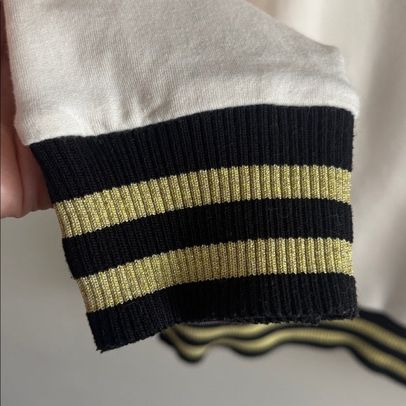 L'AGENCE • Cream knit top with Black and Fold stretch Hem - Picture 2 of 8